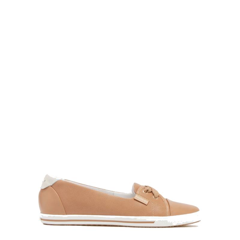 Frankie 4 hannah camel slip on