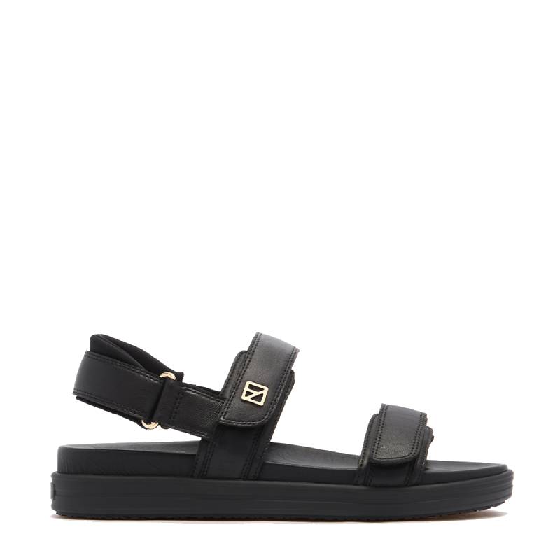 Frankie 4 Rome black sandal