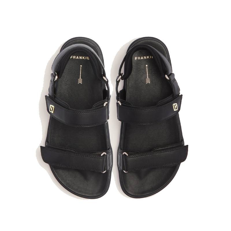 Frankie 4 Rome black sandal