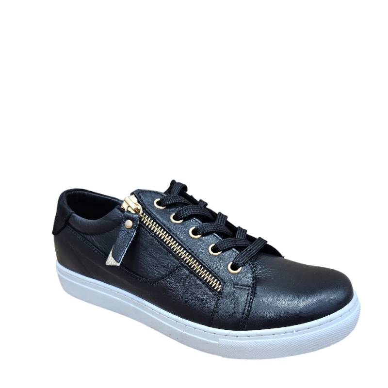 Cabello EG520 Black lace up