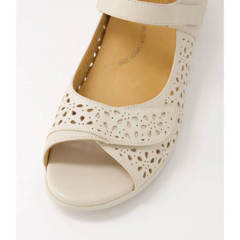 DAFFODIL (W)  - ALMOND