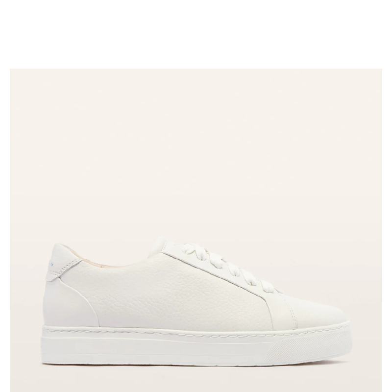 Frankie 4 mim white lace up