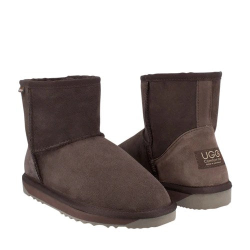 Comfort me  ugg USC chocolate