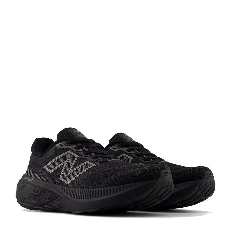 New Balance 880k15 triple black